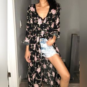 Black floral duster